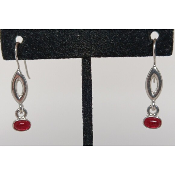 Gennaro Silvertone Red Glass Cabachon Dangle Earrings 1.5 in NWT - Picture 5 of 11